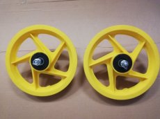 Set 12 inch PVC wielen geel